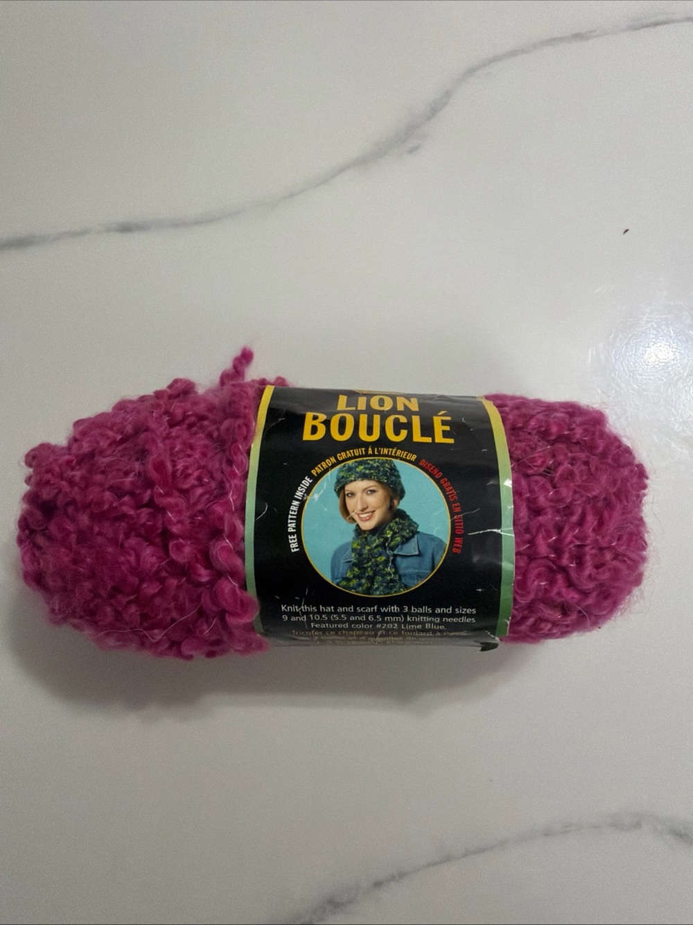 Lion BouclΓ© Chunky Yarn - Rose Pink